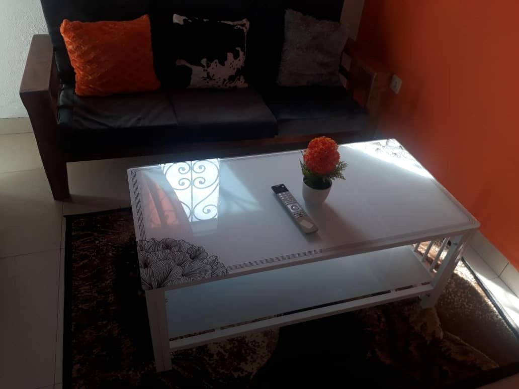 Npangou Appart Kribi Exterior foto