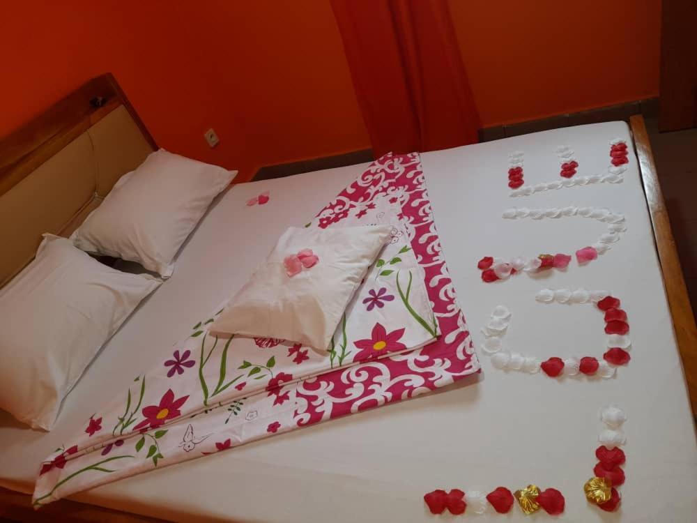 Npangou Appart Kribi Exterior foto