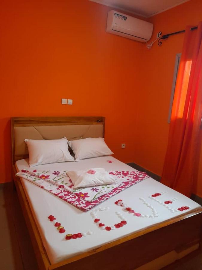 Npangou Appart Kribi Exterior foto
